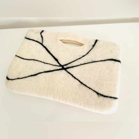 Handmade Handbags - Handmade Wool Felt clutch